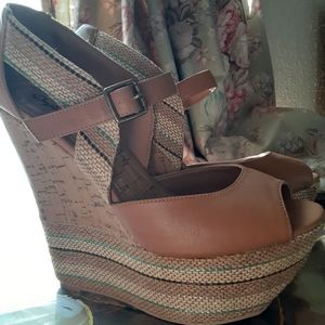 Qupid Wedges